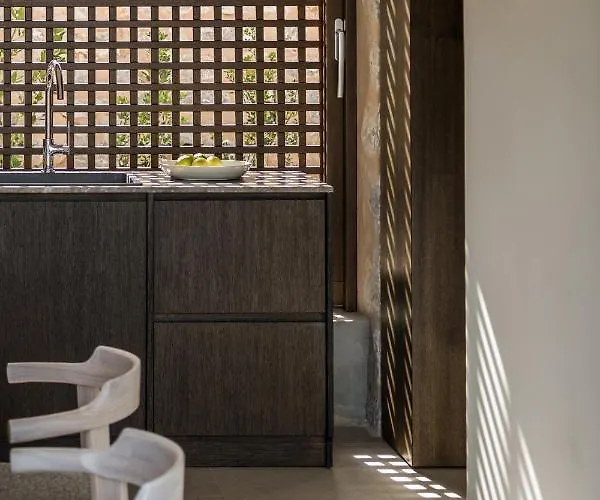 Monolithoi * Pigi (West Mani)