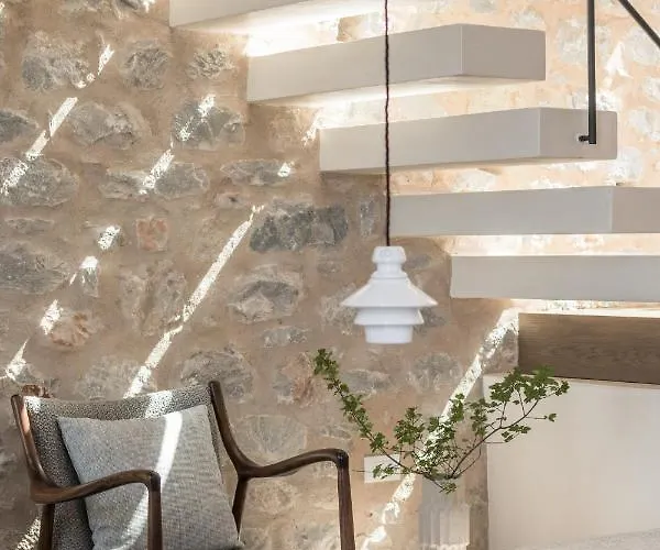 Monolithoi * Pigi (West Mani)