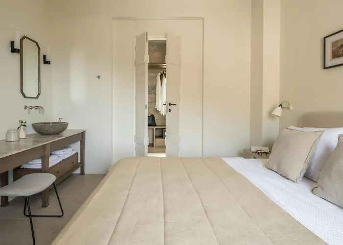 Monolithoi * Pigi (West Mani)